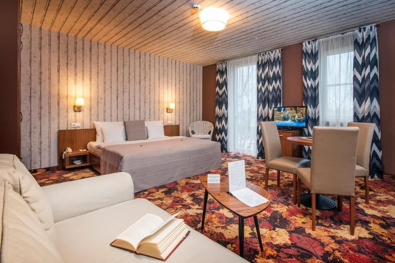 Hotel Lajta Park Мошонмадяровар Екстер'єр фото